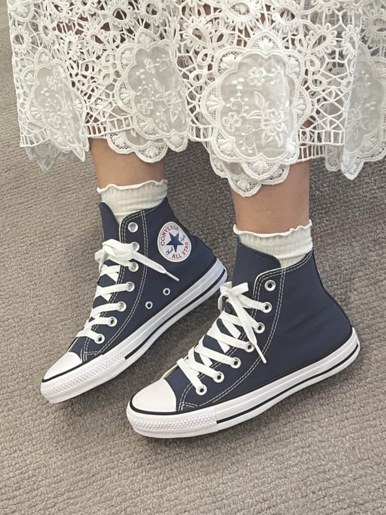 IMG_8677 Converse Chuck Taylor All Star marinho com meia rendada branca